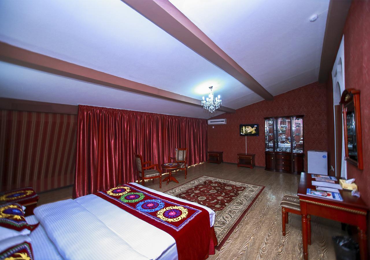 Oriyo Dushanbe Hotel Exterior foto